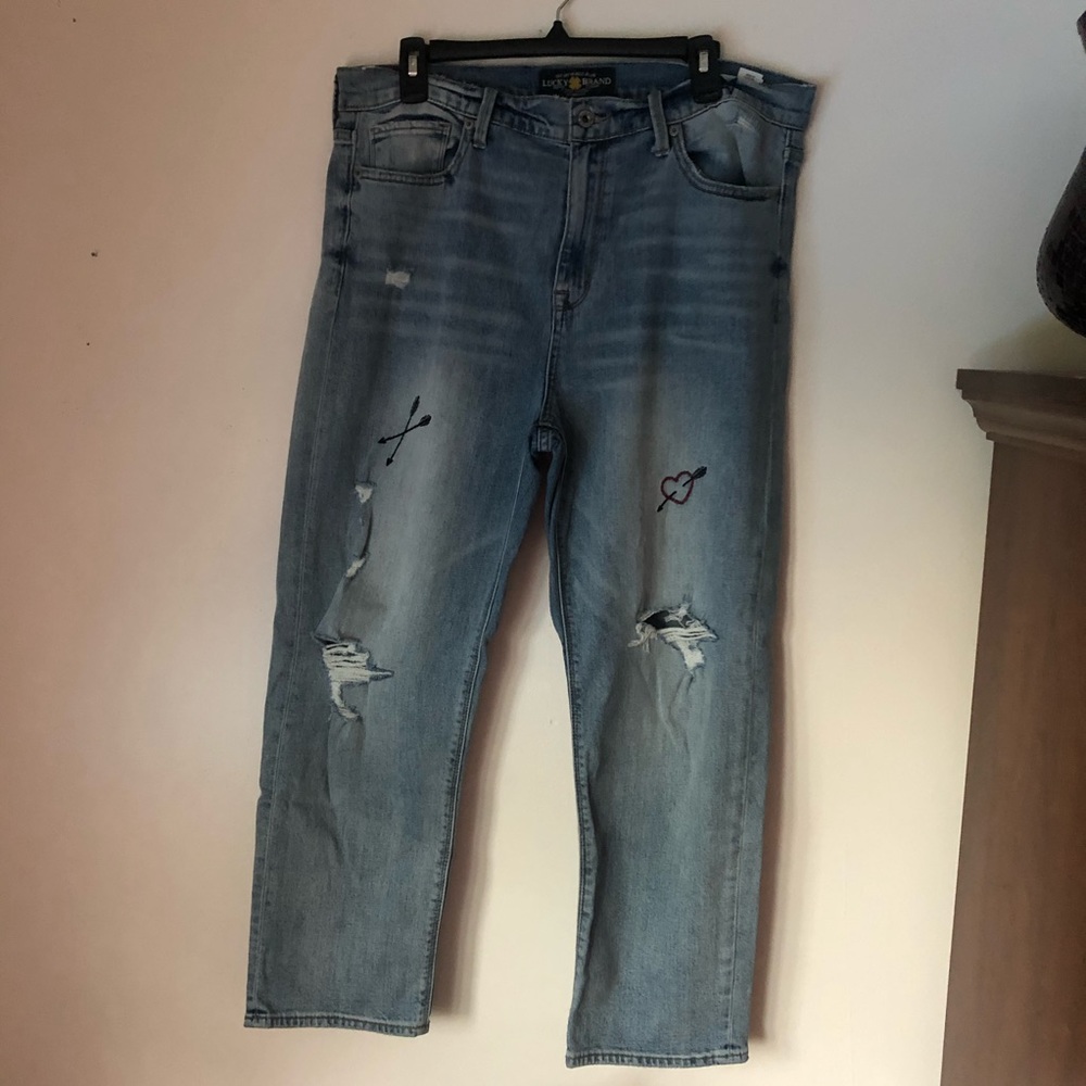 Embroidered Lucky Brand cropped high waist jeans